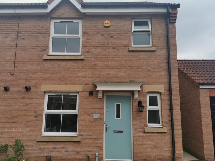 3 Bedroom End Of Terrace House To Rent In Mallard Ave, Scawthorpe, Scawthorpe, DN5