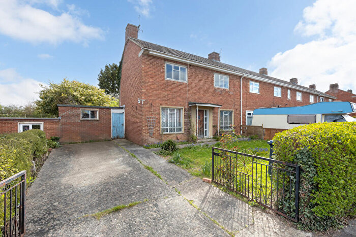 3 Bedroom Semi Detached House For Sale In Westfield Road, Trowbridge, BA14