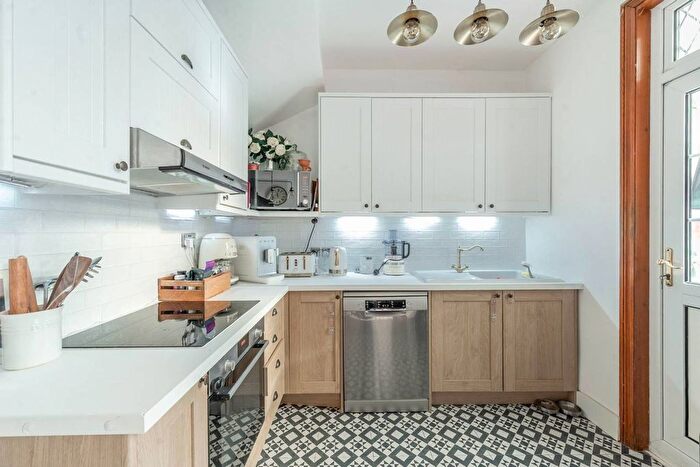 3 Bedroom Terraced House To Rent In Heath Road, Harrow, HA1