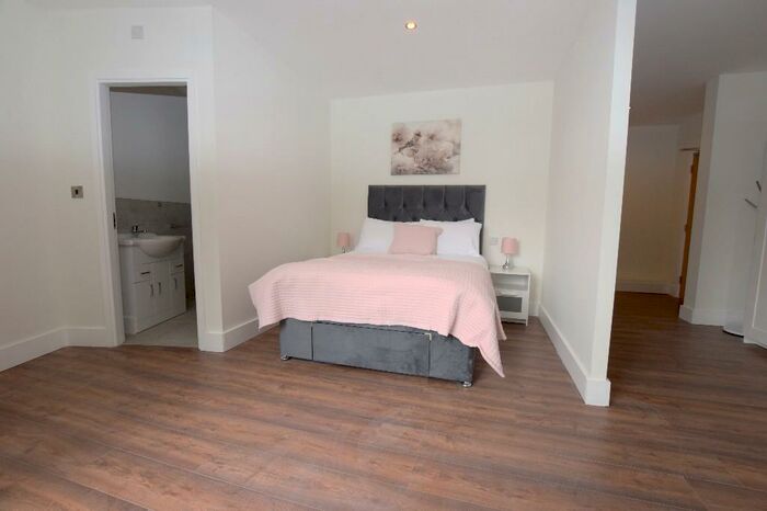 Studio To Rent In Chapel Street, Stafford, ST16