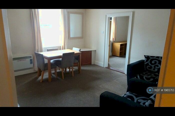 1 Bedroom Flat To Rent In Broad Street, Canterbury, CT1