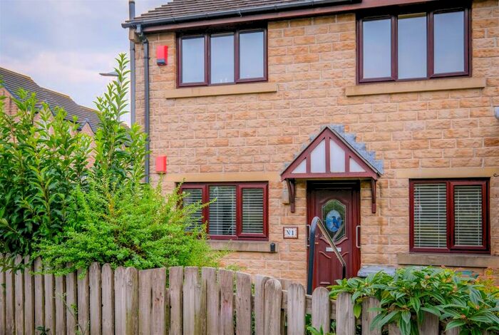 2 Bedroom Apartment To Rent In Waingate Park, Linthwaite, Huddersfield, HD7