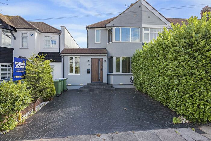 4 Bedroom End Terrace House For Sale In Sutherland Avenue, South Welling, Kent, DA16