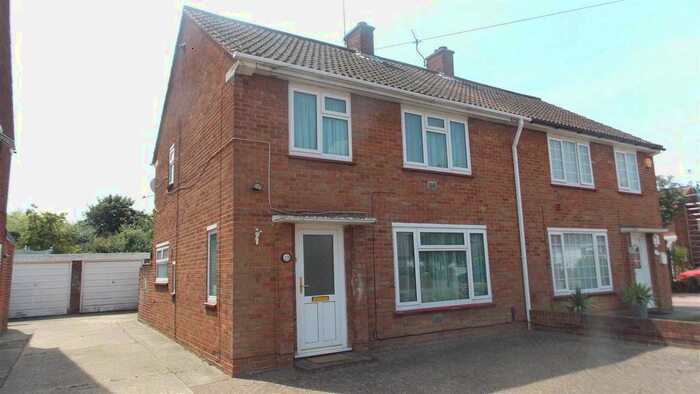 3 Bedroom Semi-Detached House To Rent In The Gardens, Feltham, TW14