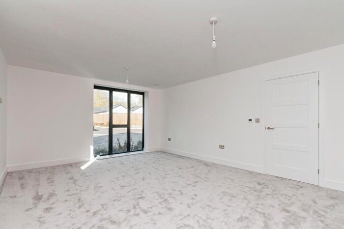 3 Bedroom Bungalow For Sale In New Road, Little Burstead, Billericay, Essex, CM12