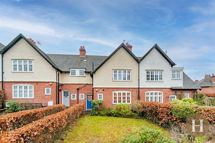 3 Bedroom Terraced House For Sale In Carless Avenue, Harborne, Birmingham, B17