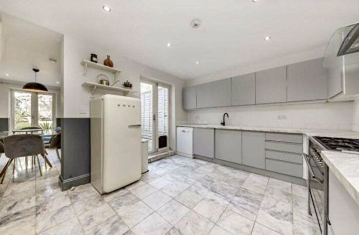 4 Bedroom Terraced House To Rent In Lausanne Road, London, SE15