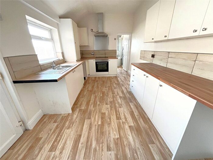 4 Bedroom Terraced House To Rent In Park Drive, Ilkeston, Derbyshire, DE7