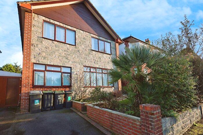 5 Bedroom Detached House For Sale In Homeside Road, Bournemouth, BH9
