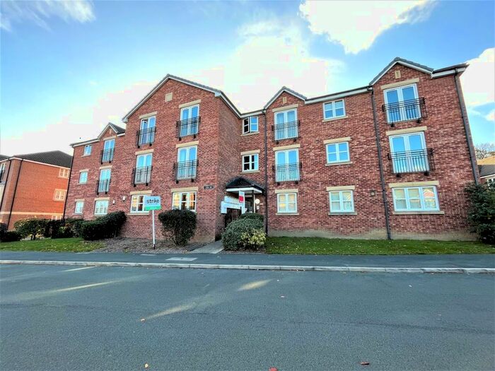 2 Bedroom Flat To Rent In Royal Troon Drive, Wakefield, WF1