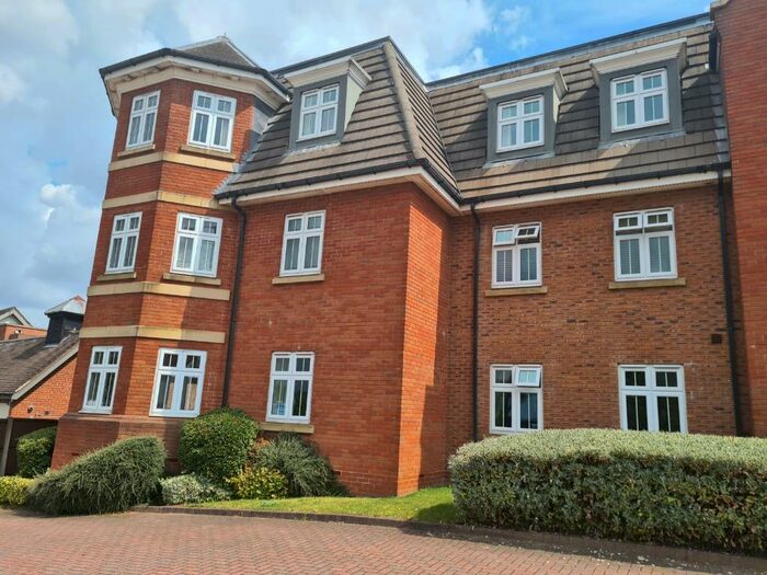 2 Bedroom Flat To Rent In Grange Drive, Streetly, Sutton Coldfield, B74