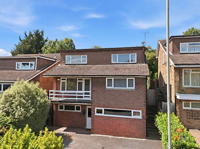 4 Bedroom Detached House For Sale In Queens Road, Brentwood, CM14