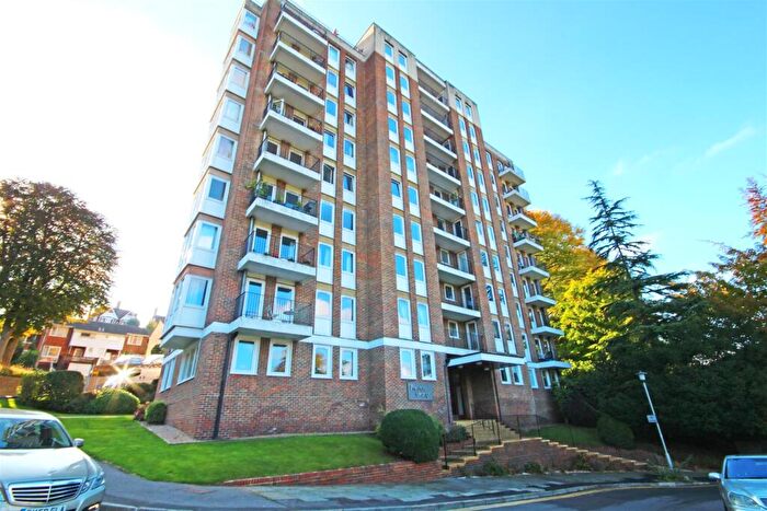2 Bedroom Flat To Rent In Grange Close, Brighton, BN1
