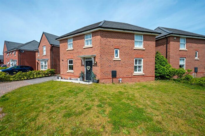 3 Bedroom Detached House For Sale In Drey Close, Formby, Liverpool, L37
