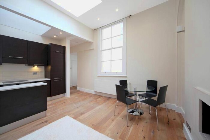2 Bedroom Flat To Rent In Cleveland Square, London, W2