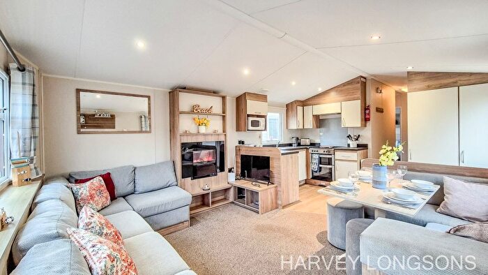 3 Bedroom Park Home For Sale In Bridgerule, Holsworthy, EX22