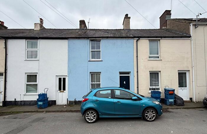 2 Bedroom Terraced House For Sale In Field Street, Bangor, Gwynedd, LL57