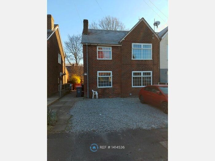 3 Bedroom Semi-Detached House To Rent In East Central Drive, Swinton, Manchester, M27