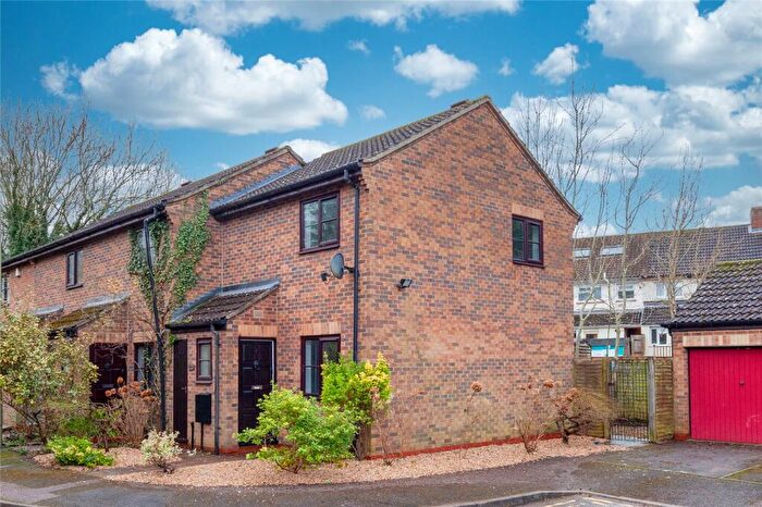 2 Bedroom End Of Terrace House To Rent In Finch Close, Oxford, OX3