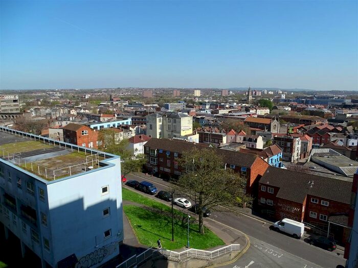 2 Bedroom Flat To Rent In Dove Street, Kingsdown, Bristol, BS2