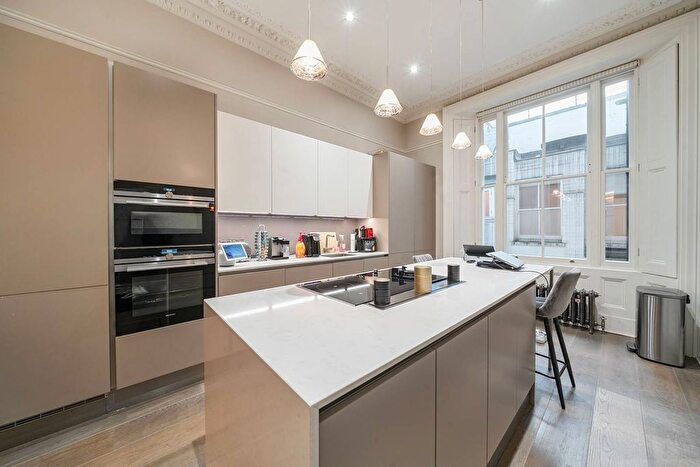 3 Bedroom Flat To Rent In Stanhope Gardens, South Kensington, London, SW7