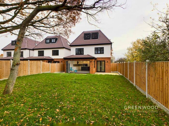 5 Bedroom Detached House For Sale In Smythes Green, Layer Marney, Colchester, CO5