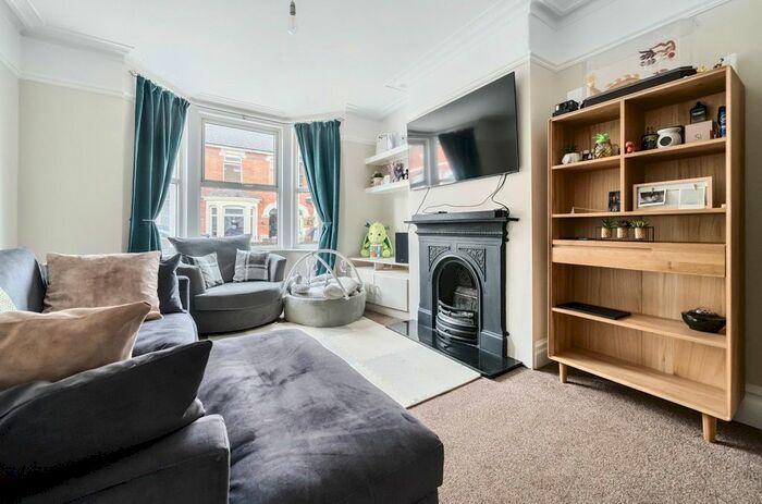 3 Bedroom Terraced House For Sale In Kent Road, Old Town, Swindon, Wiltshire, SN1