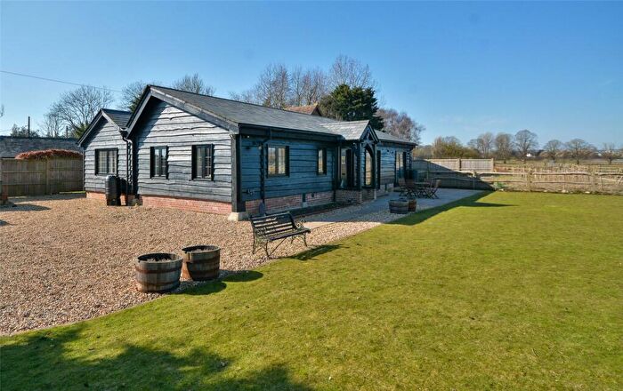 3 Bedroom Bungalow For Sale In London Road, Hardham, Pulborough, West Sussex, RH20
