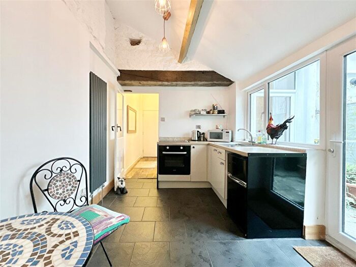 1 Bedroom Flat To Rent In King Street, Brixham, TQ5