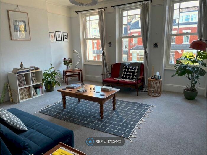 2 Bedroom Flat To Rent In Crouch End, London, N8