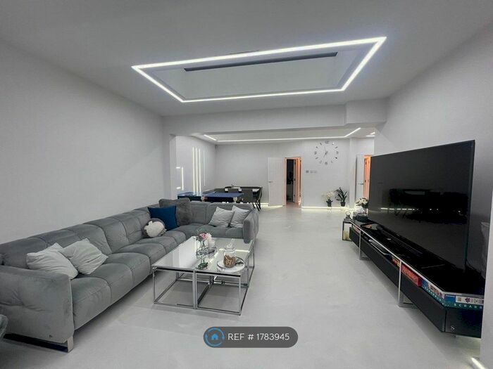 6 Bedroom Semi-Detached House To Rent In Harrow Road, Wembley, HA0