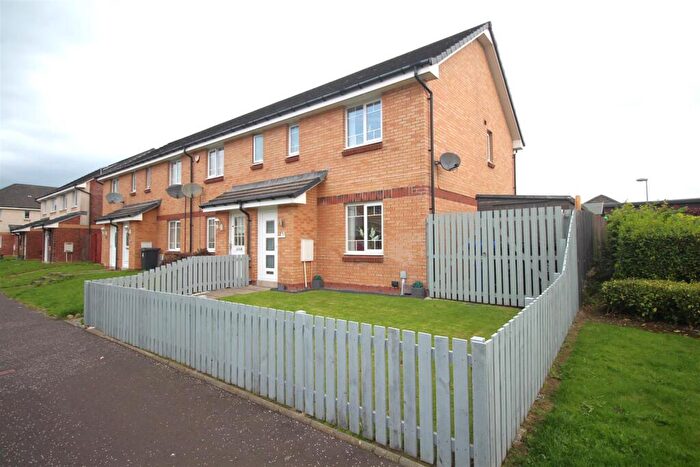 3 Bedroom End Of Terrace House For Sale In Scott Way, Greenock, PA15