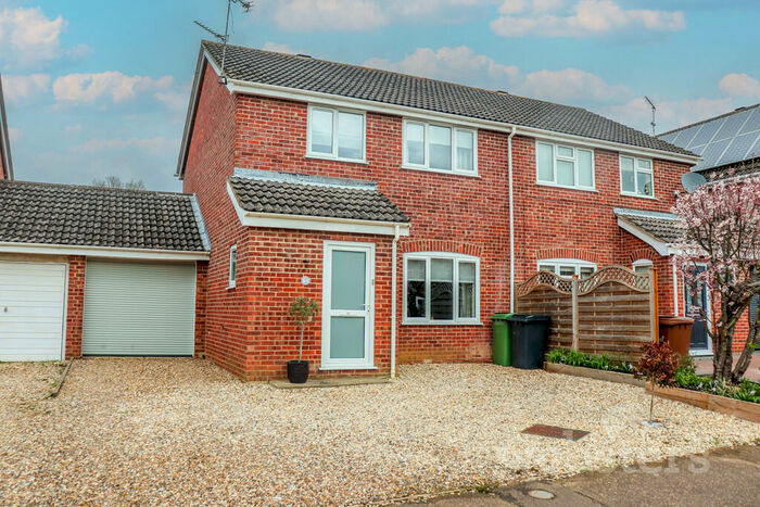 3 Bedroom Semi-Detached House For Sale In Priory Road, Hethersett, NR9