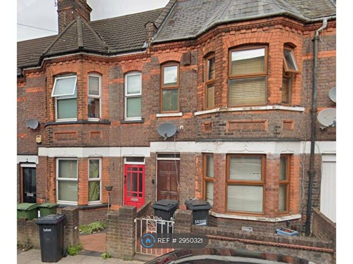 3 Bedroom Terraced House To Rent In High Town Road, Luton, LU2