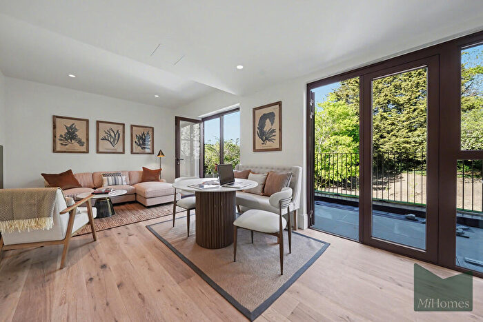 1 Bedroom Flat For Sale In Maple Rise, Muswell Hill, N10