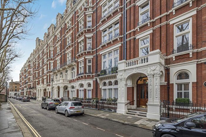 2 Bedroom Flat To Rent In Carlisle Place, London, SW1P
