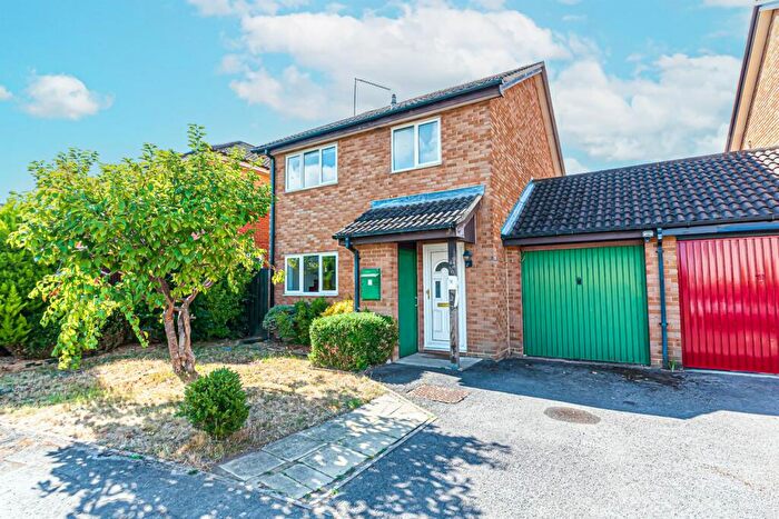 3 Bedroom Detached House To Rent In Sirius Close, Wokingham, RG41