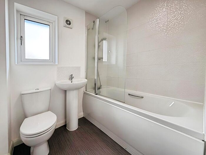 3 Bedroom Semi-Detached House For Sale In Holly Blue Gardens, Whittlesey, PE7