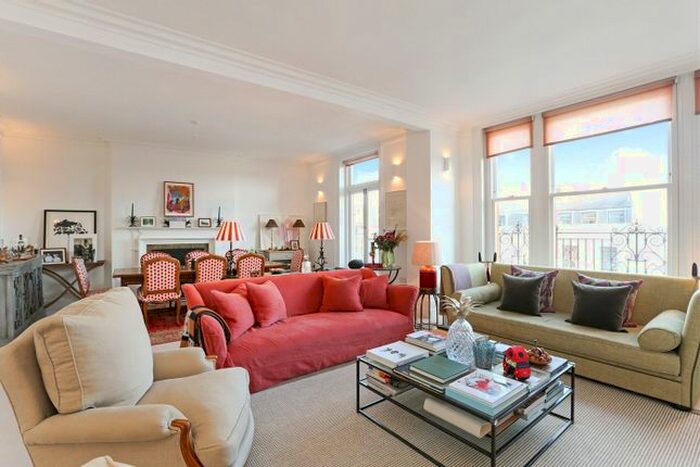 3 Bedroom Flat To Rent In Hereford Mansions, Hereford Road, London, W2