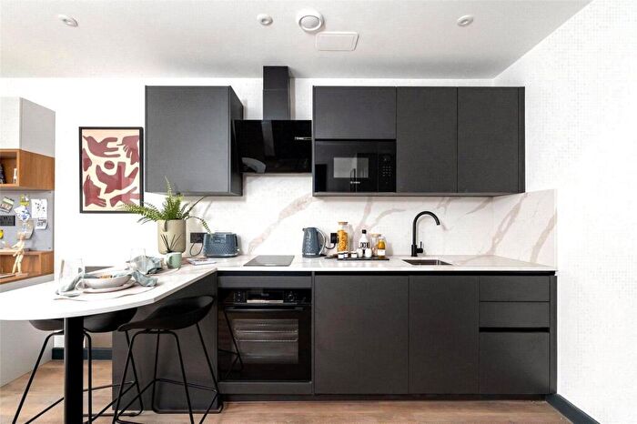 Apartment To Rent In Charlotte Street, City Centre, BS1