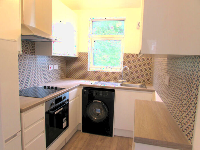 2 Bedroom Flat To Rent In Montrose Road, Harrow, Middlesex, HA3