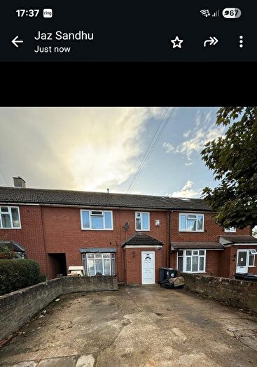 4 Bedroom Semi-Detached House To Rent In Lela Avenue, Hounslow, TW4