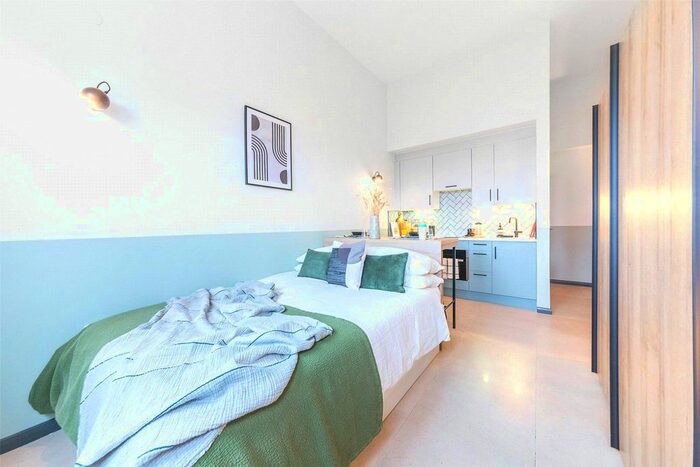 Studio To Rent In Uncle Stockwell, Courland Grove, London, SW8