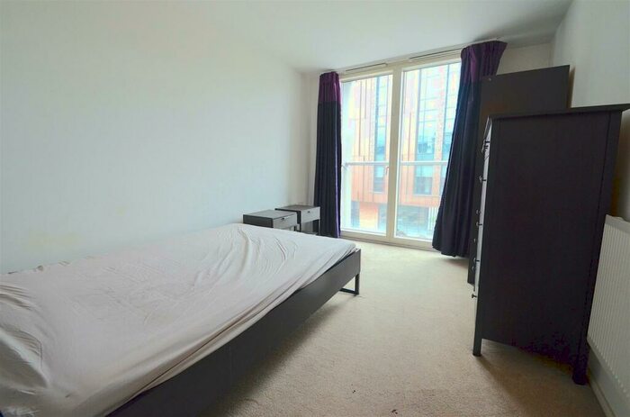 2 Bedroom Apartment To Rent In Nottingham One, NG1