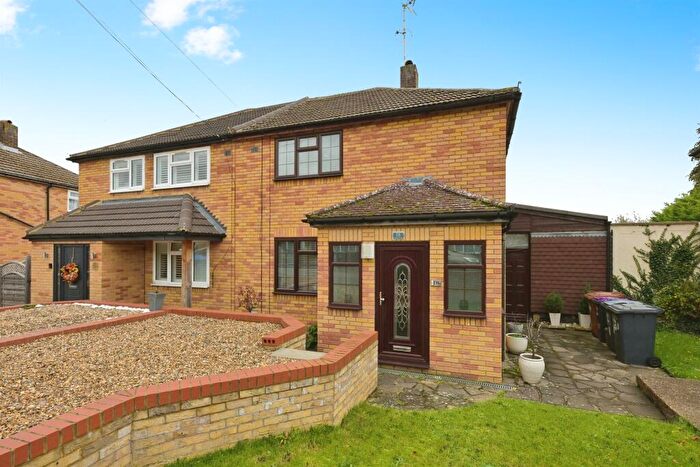 2 Bedroom Semi Detached House For Sale In Glebe Road, Hertford, SG14