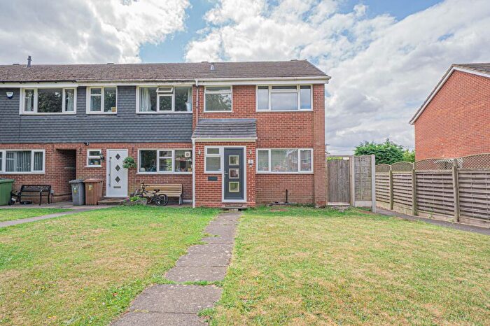 3 Bedroom End Of Terrace House For Sale In Badger Close, Cheswick Green, B90