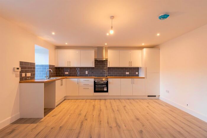 2 Bedroom Flat For Sale In Church Lane, Bankfoot, Perth, PH1