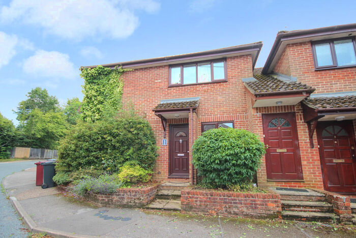 1 Bedroom Apartment To Rent In Copse Road, Haslemere, GU27