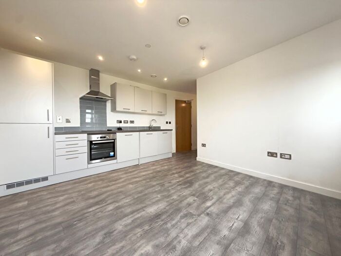 1 Bedroom Flat To Rent In Coventry Road, Birmingham, B25