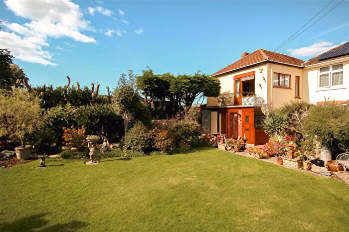 3 Bedroom Semi-Detached House For Sale In Clovelly Road, Bideford, EX39